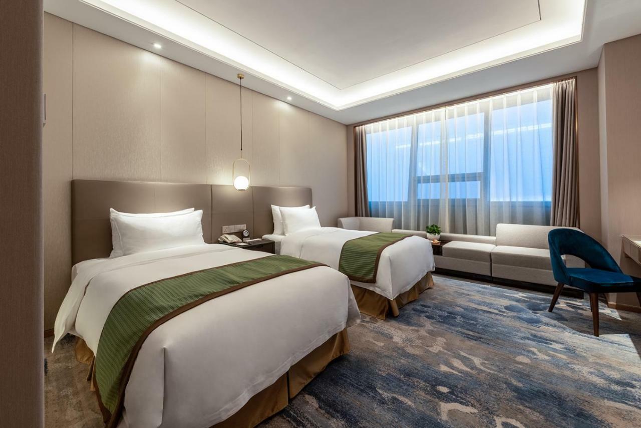 Auto City Ruili Hotel Jiading Dış mekan fotoğraf